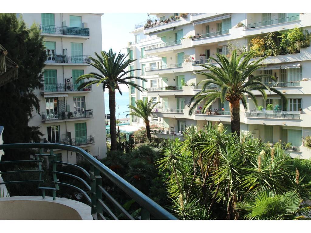 Nice Beach - Promenade Des Anglais Екстериор снимка
