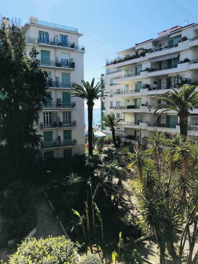 Nice Beach - Promenade Des Anglais Екстериор снимка